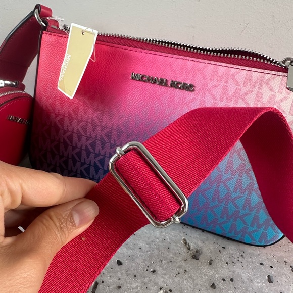 Michael Kors Jet Set Ombré Logo Crossbody Bag with Case for Apple Airpods Pro® - Picture 17 of 17